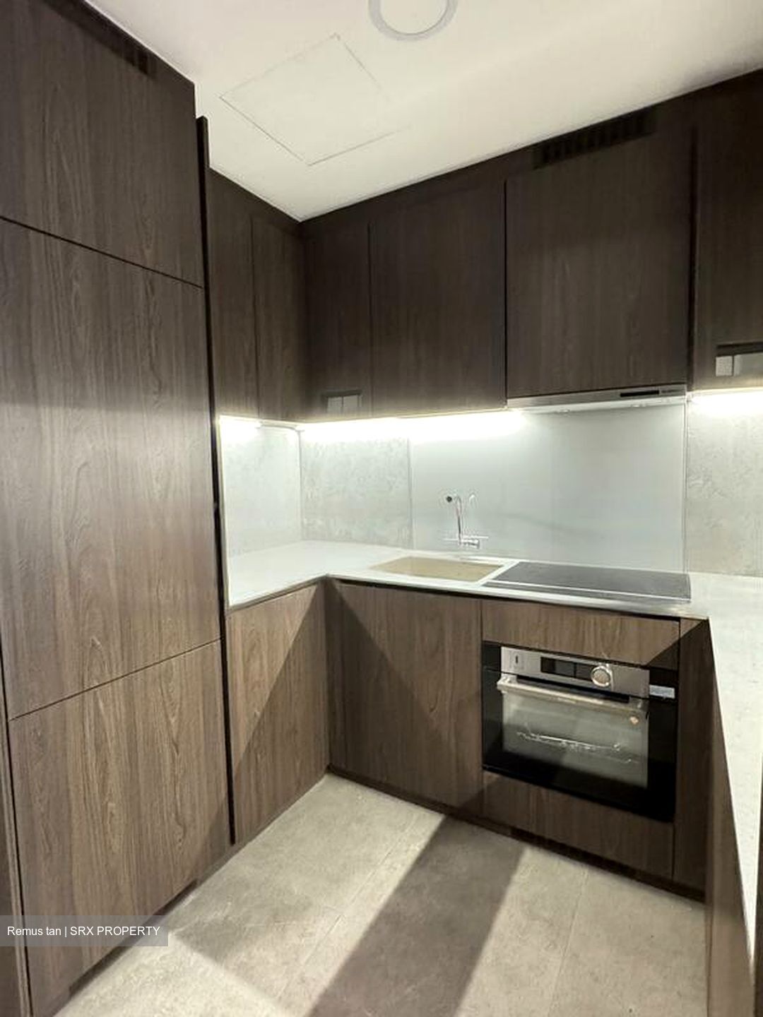 Midtown Modern (D7), Apartment #458696111